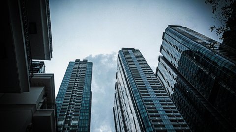 独立电商站搭建成本解析：独立站SEM投放策略与公司建站费用明细